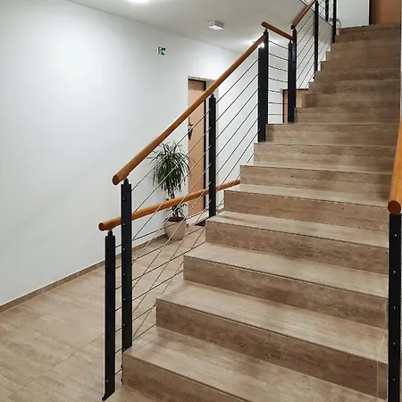 Enjoy - New With Terrace And Free Parking Garage Apartament Pula