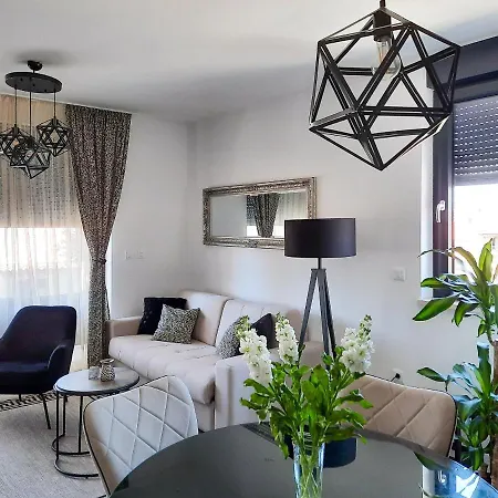 Enjoy - New With Terrace And Free Parking Garage * Πούλα