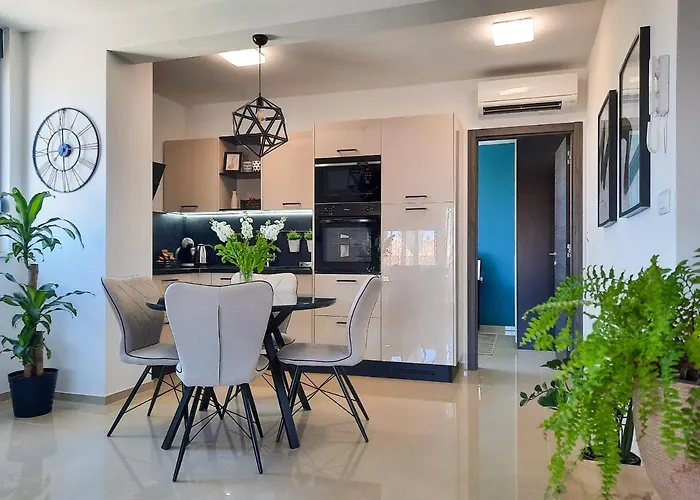 아파트 Enjoy - New With Terrace And Free Parking Garage